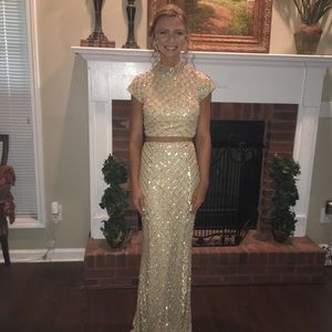 Sherri Hill size 2. Only worn once.